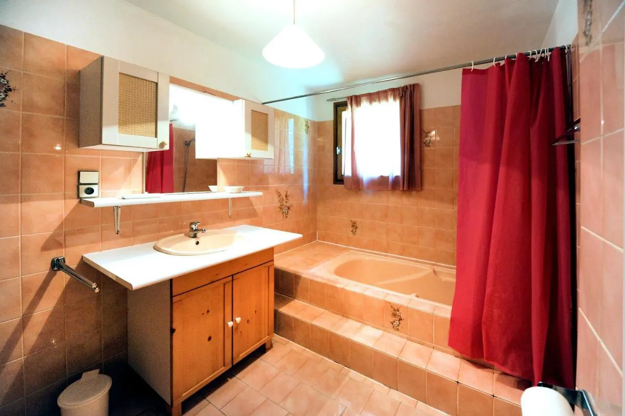 Appartement De 2 Chambres A Les Menuires A 600 M Des Pistes Avec Terrasse Et Wifi 圣马丁德贝尔维尔